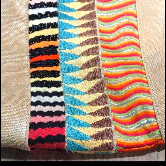 Anthropologie Jasper and Jeera gold and metallic colorful embroidered purse - Picture 16 of 16